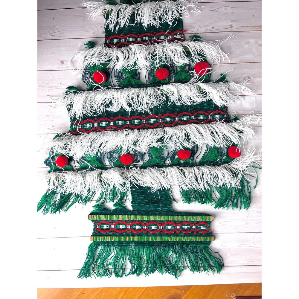 Vintage 1970s Textile Fiber Christmas Tree Wall Hanging Fringe Tinsel Pom Poms - Picture 4 of 9